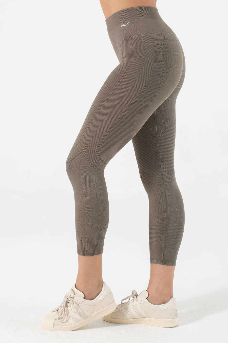 NUX Women's Body Engineered High-Waisted 7/8 Leggings for Optimal Fit & Performance