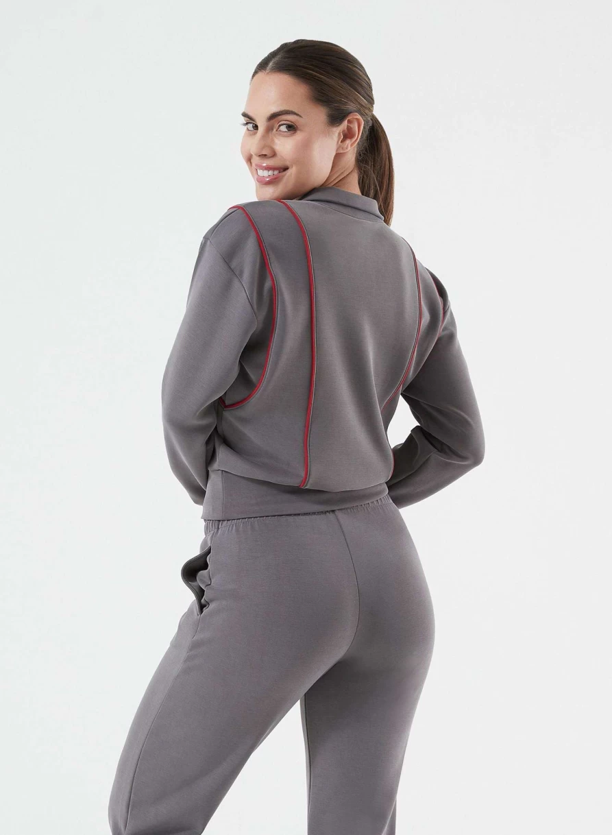 NUX Women's Sleek Fabric Pullover - Stylish Comfort for Everyday Wear
